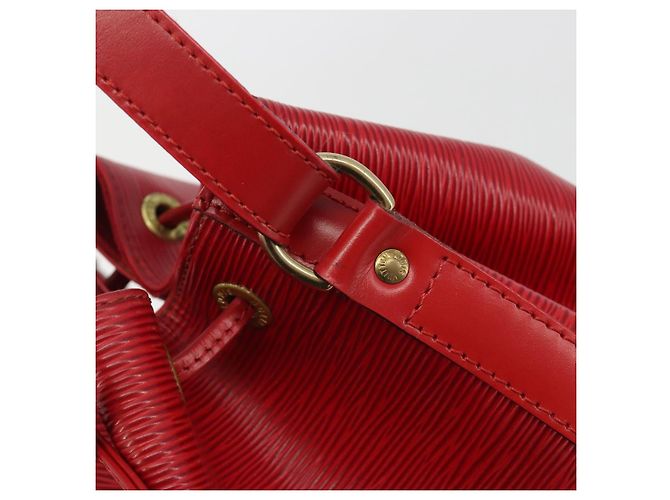 Borsa a Spalla LOUIS VUITTON Epi Petit Noe Rosso M44107 LV Auth 188077V - vista 18