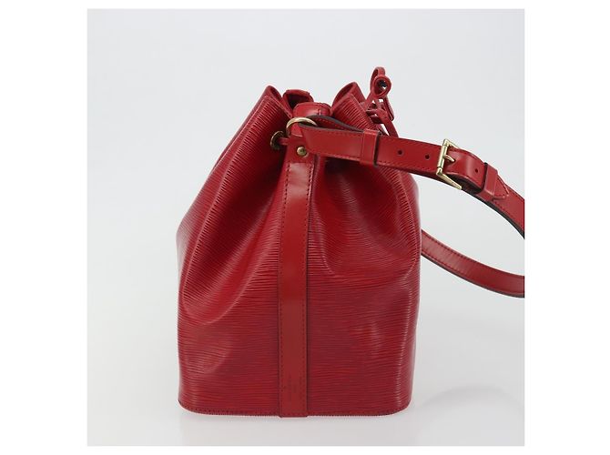 Borsa a Spalla LOUIS VUITTON Epi Petit Noe Rosso M44107 LV Auth 188077V - vista 4