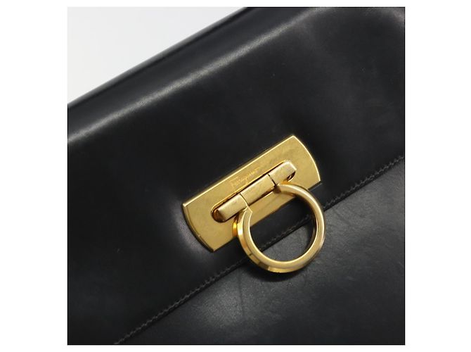 Borsa Salvatore Ferragamo Gancini in pelle nera e oro Auth 191365 Nero D'oro - vista 18