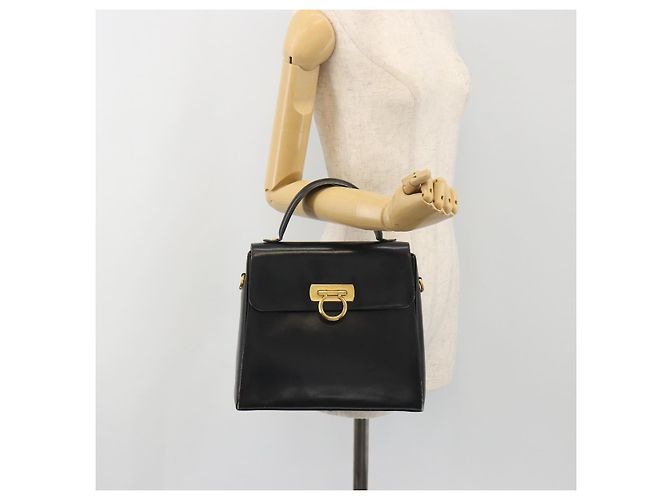 Borsa Salvatore Ferragamo Gancini in pelle nera e oro Auth 191365 Nero D'oro - vista 25