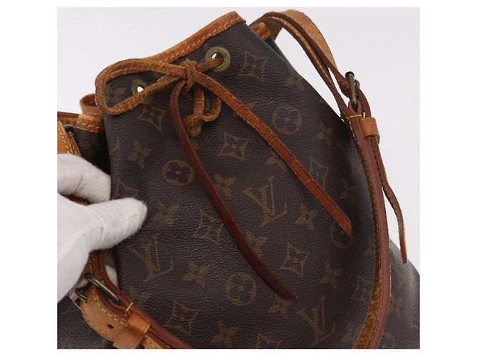 LOUIS VUITTON Borsa a Spalla Monogram Petit Noe M42226 LV Auth BA13980 Monogramma - vista 9