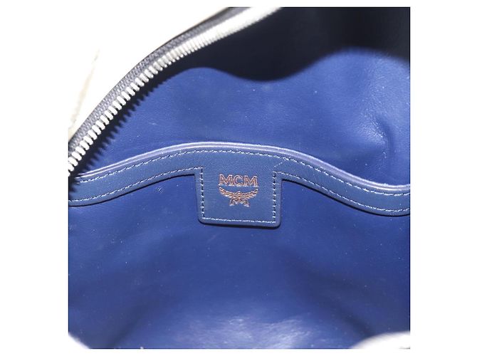 Mochila MCM Vicetos de cuero PVC Blanco Plata Auth ka5127 - vista 18