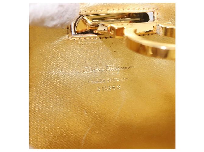 Borsa a tracolla Salvatore Ferragamo Gancini con catena, plastica trasparente, oro, autentica 191682A - vista 11
