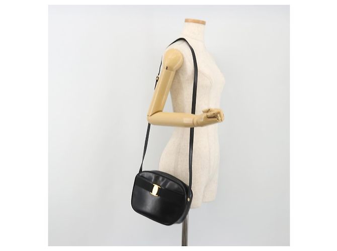 Borsa a tracolla Salvatore Ferragamo Vala in pelle nera e oro Auth gh2213 Nero D'oro - vista 23