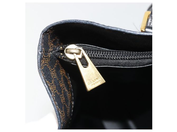 Céline Borsa a Spalla CELINE Macadam Canvas PVC Pelle Nera Oro Auth 190902A Nero D'oro - vista 22