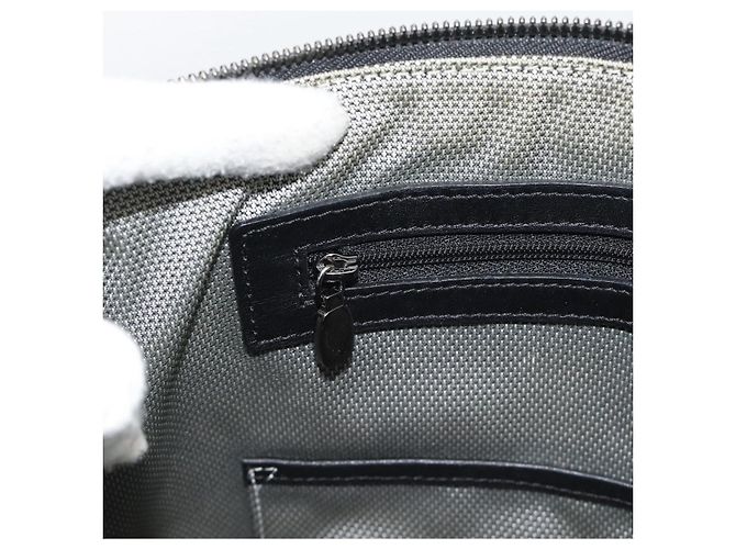 Clutch MCM Vicetos Logogram in pelle e PVC nero con dettagli argento Auth mr2715 - vista 20