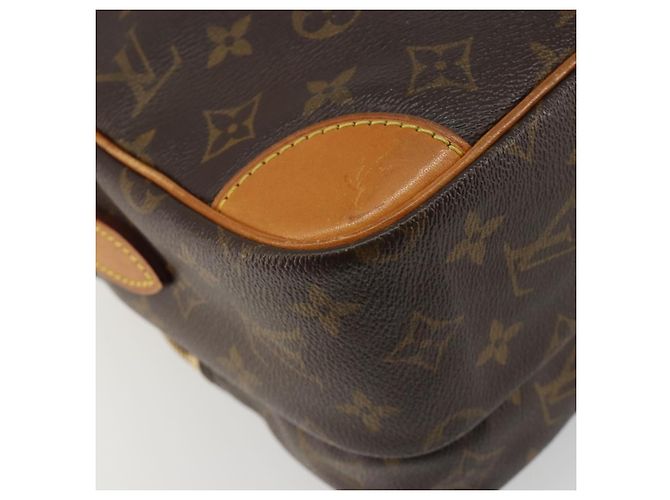 LOUIS VUITTON Bolsa de Ombro Monogram Nile M45244 LV Auth 191047A Monograma - vista 16