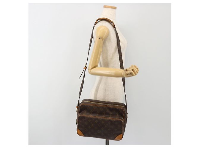 LOUIS VUITTON Bolsa de Ombro Monogram Nile M45244 LV Auth 191047A Monograma - vista 23