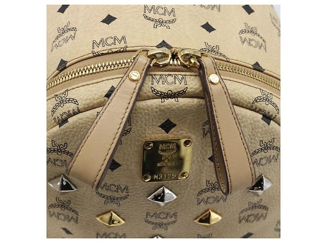 Zaino MCM Vicetos Logogram PVC Leather Beige Gold Auth 190802 D'oro - vista 18