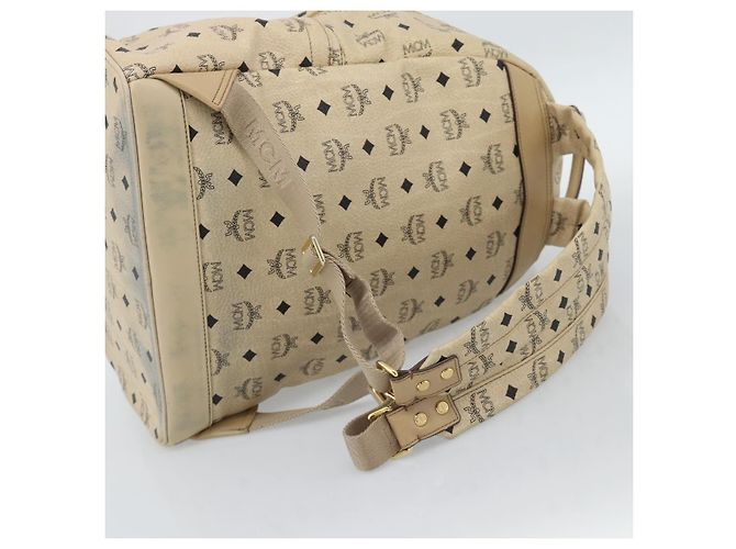 Zaino MCM Vicetos Logogram PVC Leather Beige Gold Auth 190802 D'oro - vista 9