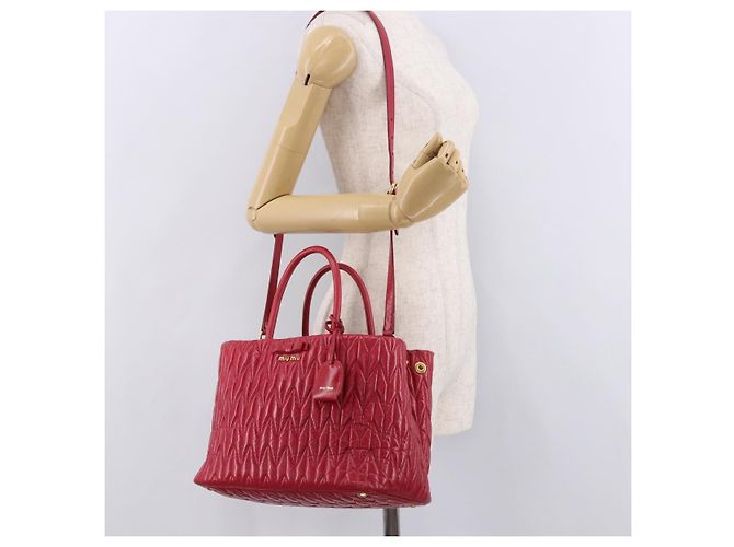 Borsa a mano Miu Miu Matelasse in pelle 2way Rosso Oro Auth BA13893V D'oro - vista 31