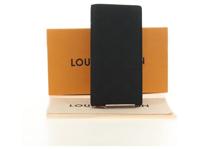 LOUIS VUITTON Taurillon Clemence Brazza Portefeuille M69038 Auth 186687SM Nero - vista 12