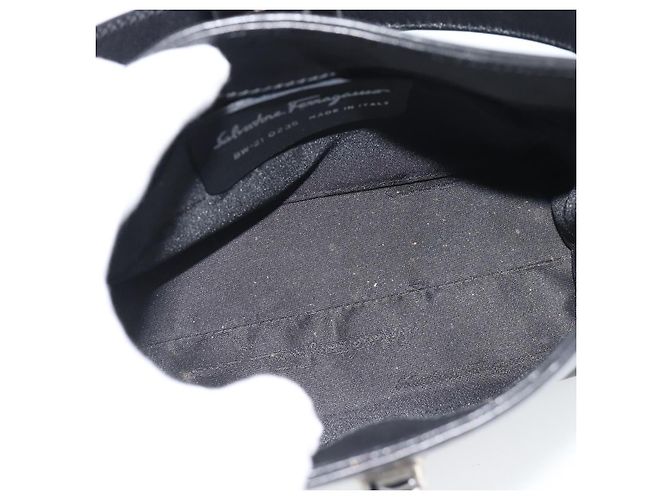 Borsa a mano Salvatore Ferragamo Gancini in pelle nera argento ka5126A - vista 10