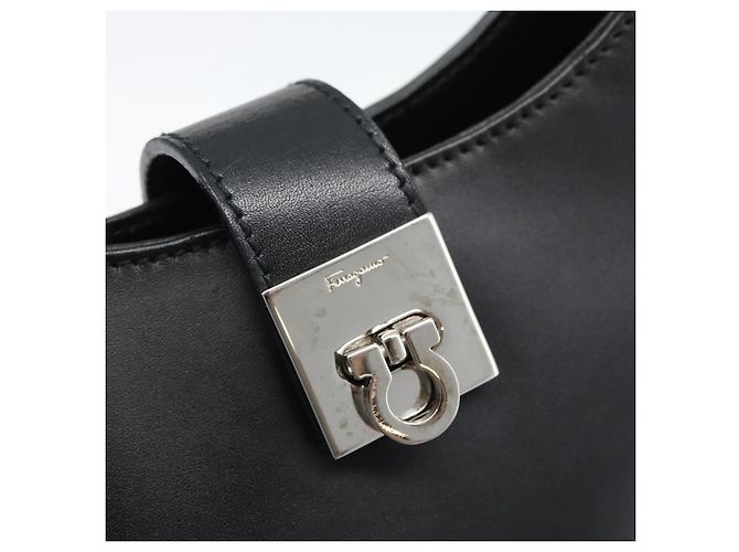Borsa a mano Salvatore Ferragamo Gancini in pelle nera argento ka5126A - vista 17