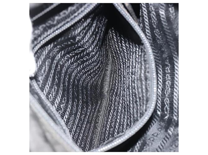 Borsa PRADA Nylon Nero Oro Auth ar14012 D'oro - vista 22