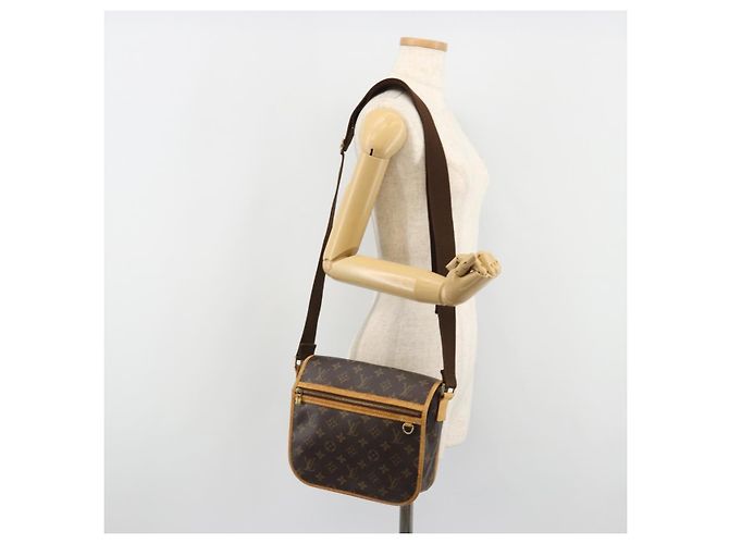 LOUIS VUITTON Monogram Pochette Bosphore Shoulder Bag M40044 LV Auth ar13986 Monogramma - vista 24
