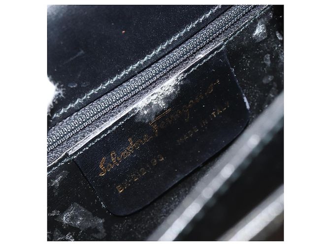 Bolso Salvatore Ferragamo Gancini de Cuero 2way Negro Oro Auth 190688 Dorado - vista 12