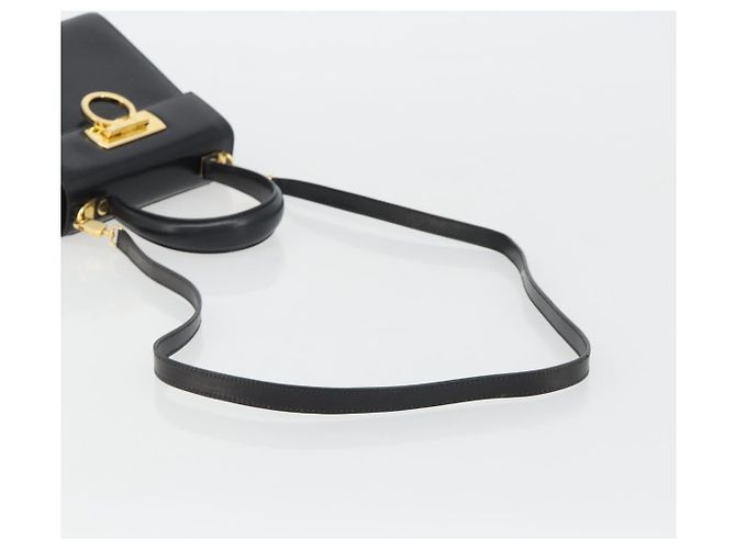 Bolso Salvatore Ferragamo Gancini de Cuero 2way Negro Oro Auth 190688 Dorado - vista 8