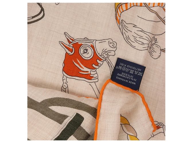 Fazzoletto in cashmere e seta Hermès Carré 100 "RONDS DE MARCHE" Beige - vista 4