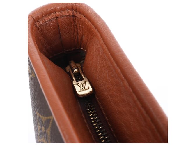 Borsa Louis Vuitton Weekend PM Monogram Canvas Marrone M42425 - vista 8