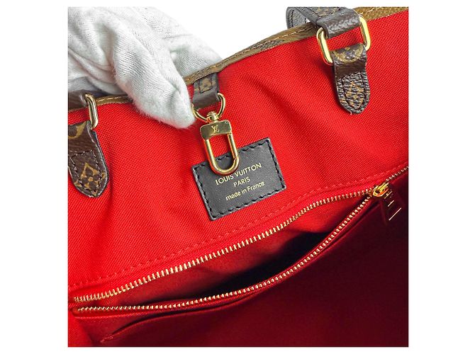 Louis Vuitton Borsa a tracolla Onthego MM Canvas Monogram Giant
Monogram Reverse Marrone - vista 9