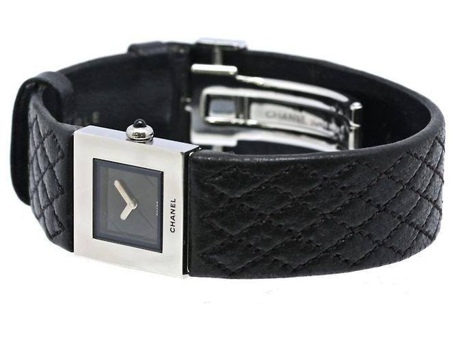 Chanel Matelassé H0116 Damenuhr - Ansicht 3