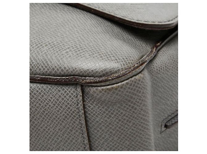 Borsa a tracolla Louis Vuitton Taiga Roman MM Marrone - vista 4