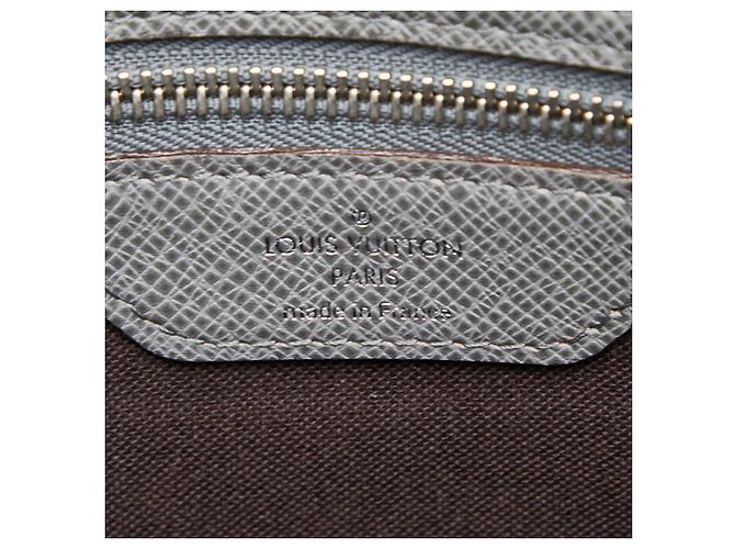 Borsa a tracolla Louis Vuitton Taiga Roman MM Marrone - vista 9