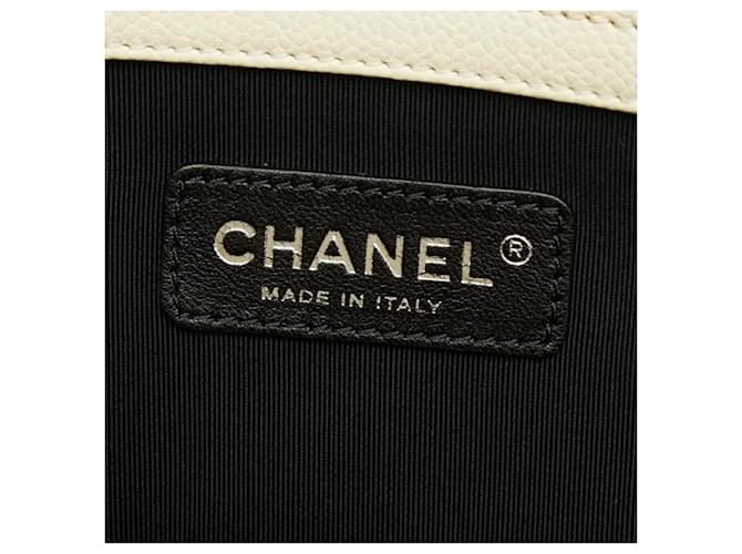 Borsa a tracolla tote Chanel Coco Mark Medium Nero Crudo - vista 9