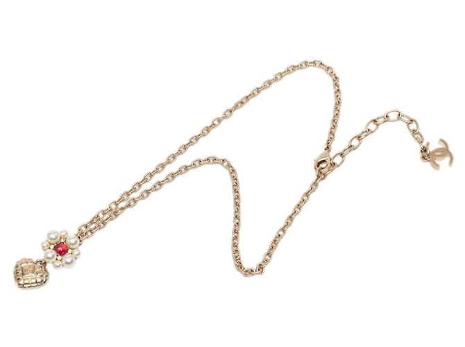 Collana con pendente Chanel Coco Mark Heart Flower D'oro - vista 3