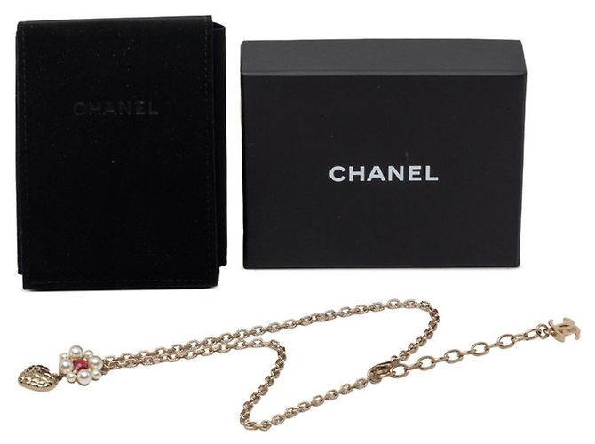 Collana con pendente Chanel Coco Mark Heart Flower D'oro - vista 6