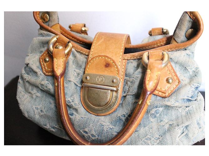 Louis Vuitton Pleaty Borsa in Denim Blu - vista 3