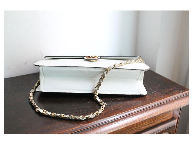 Chanel Handtasche Timeless vintage Modell aus cremeweißem Leder - Ansicht 9