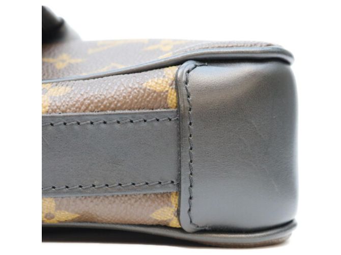 Borsa a spalla Louis Vuitton Monogram Macassar Bass PM Marrone Nero - vista 5