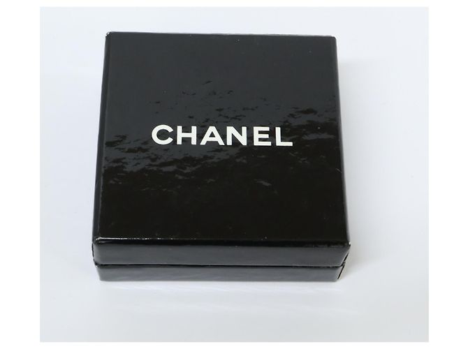 Spilla Chanel 1095 Coco Mark in oro giallo D'oro - vista 8