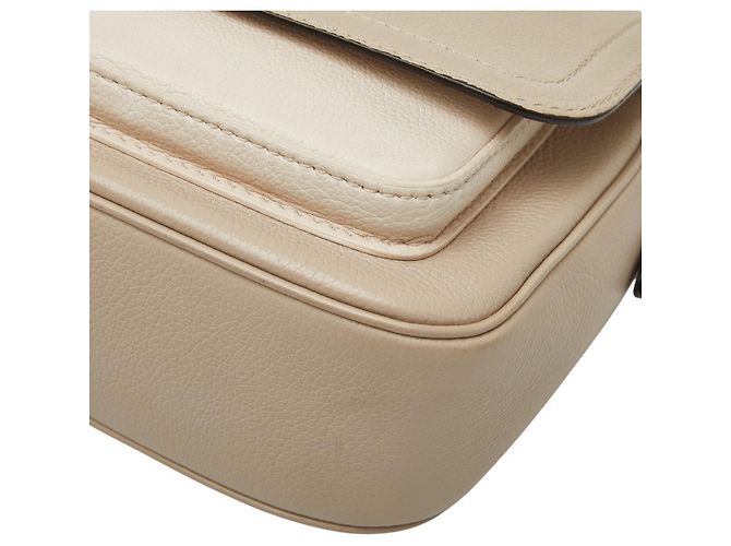 Graceful Borsa Louis Vuitton Lockme Tender Chain Beige Grigio - vista 4