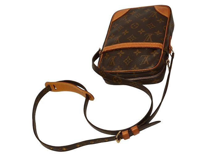 Borsa a tracolla Louis Vuitton Monogram Danube Marrone - vista 4