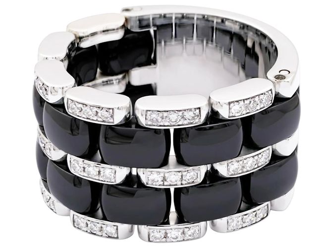 Anello Chanel, "Ultra" in oro bianco, ceramica nera e diamanti. - vista 3