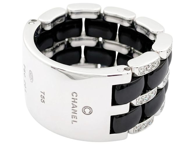Anello Chanel, "Ultra" in oro bianco, ceramica nera e diamanti. - vista 4