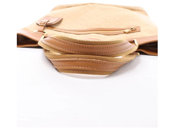 Louis Vuitton Mini Lucille GM Monogram Linen in Beige M92683 - vista 6