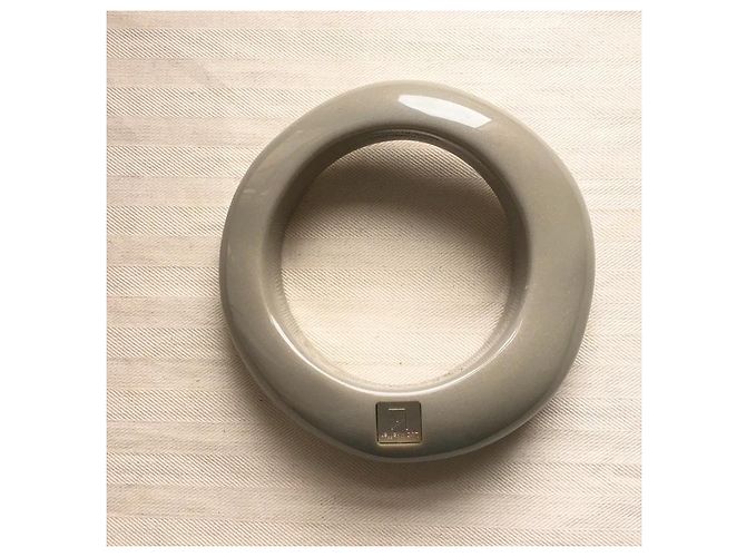 Autre Marque Bracciale a cerchio in resina taupe con glitter Iris Apfel x Le Bon Marché Rive Gauche Grigio - vista 2