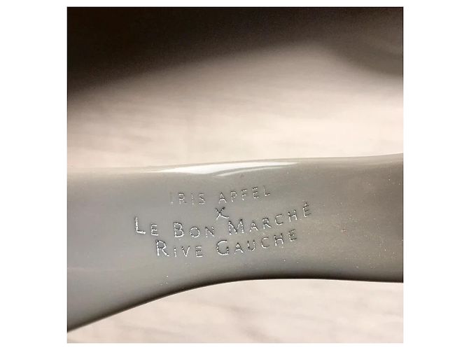 Autre Marque Bracciale a cerchio in resina taupe con glitter Iris Apfel x Le Bon Marché Rive Gauche Grigio - vista 4