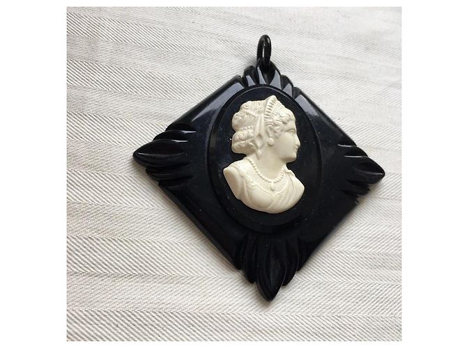 Vintage Bakelit-Cameo-Anhänger Schwarz & Weiß - Ansicht 4