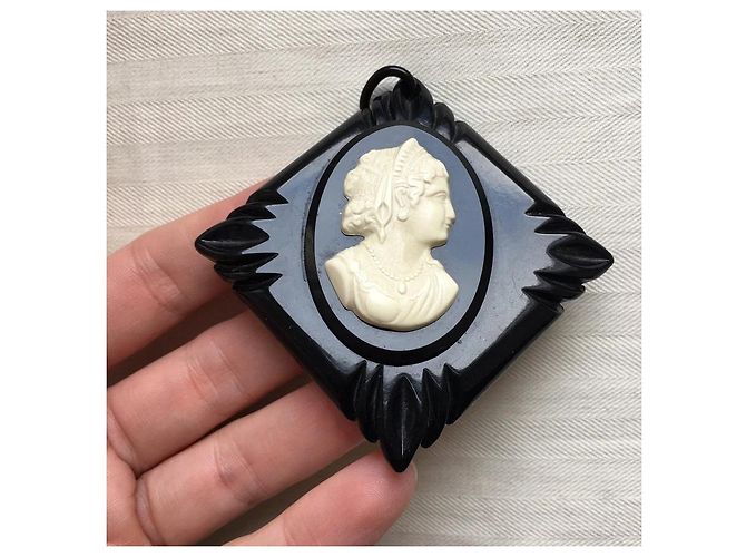 Vintage Bakelit-Cameo-Anhänger Schwarz & Weiß - Ansicht 6