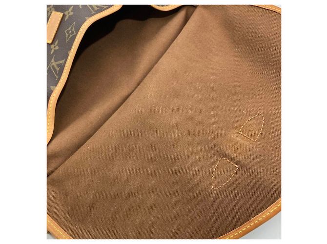 Borsa a Spalla Louis Vuitton Saumur 30 Marrone Monogramma - vista 7