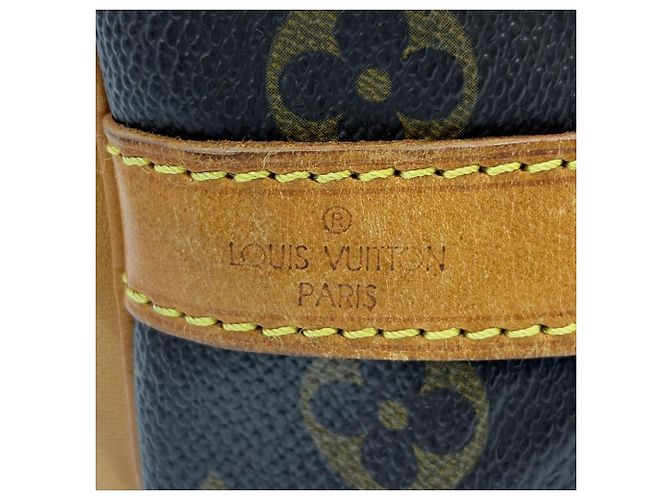 Noe Borsa a tracolla Louis Vuitton Petit Noé Monogram Marrone Nero Monogramma - vista 10