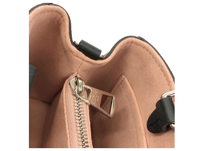 Borsa Louis Vuitton Epi Marelle Tote BB M59952 Nero - vista 7