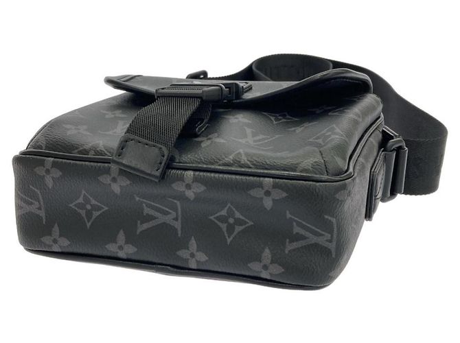 Borsa Messenger Louis Vuitton Monogram Eclipse Getaway Nero - vista 3