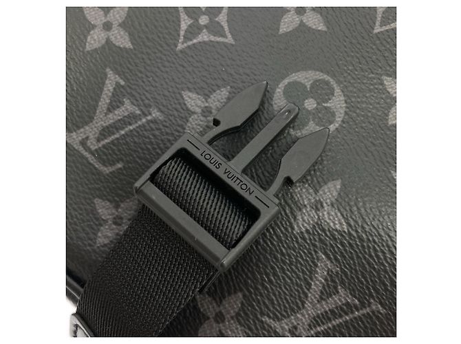 Borsa Messenger Louis Vuitton Monogram Eclipse Getaway Nero - vista 6