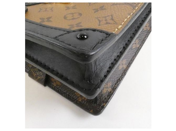 Clutch Trunk Monogram Reverse Louis Vuitton Marrone - vista 3